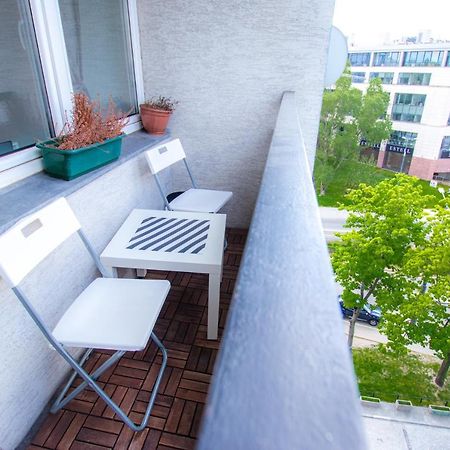Amazing View And Great Location. Ratusz Arsenal. Apartment Warsaw Exterior photo